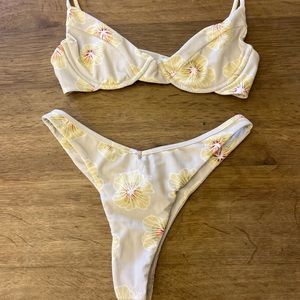 [SOLD] benoa yellow hapa set